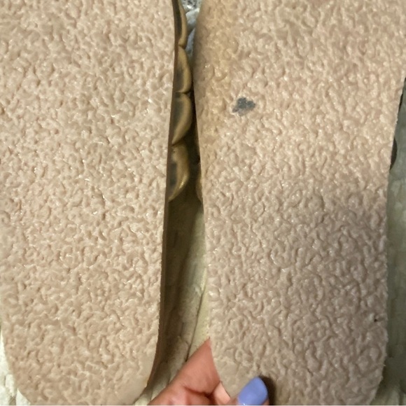 Seychelles Low Key Glow Up Gold Metallic Sandals Sz 7.5 - Picture 6 of 6